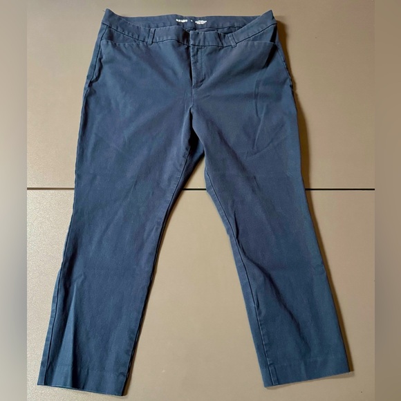 Old Navy Women’s Pixie Pants - Picture 1 of 8